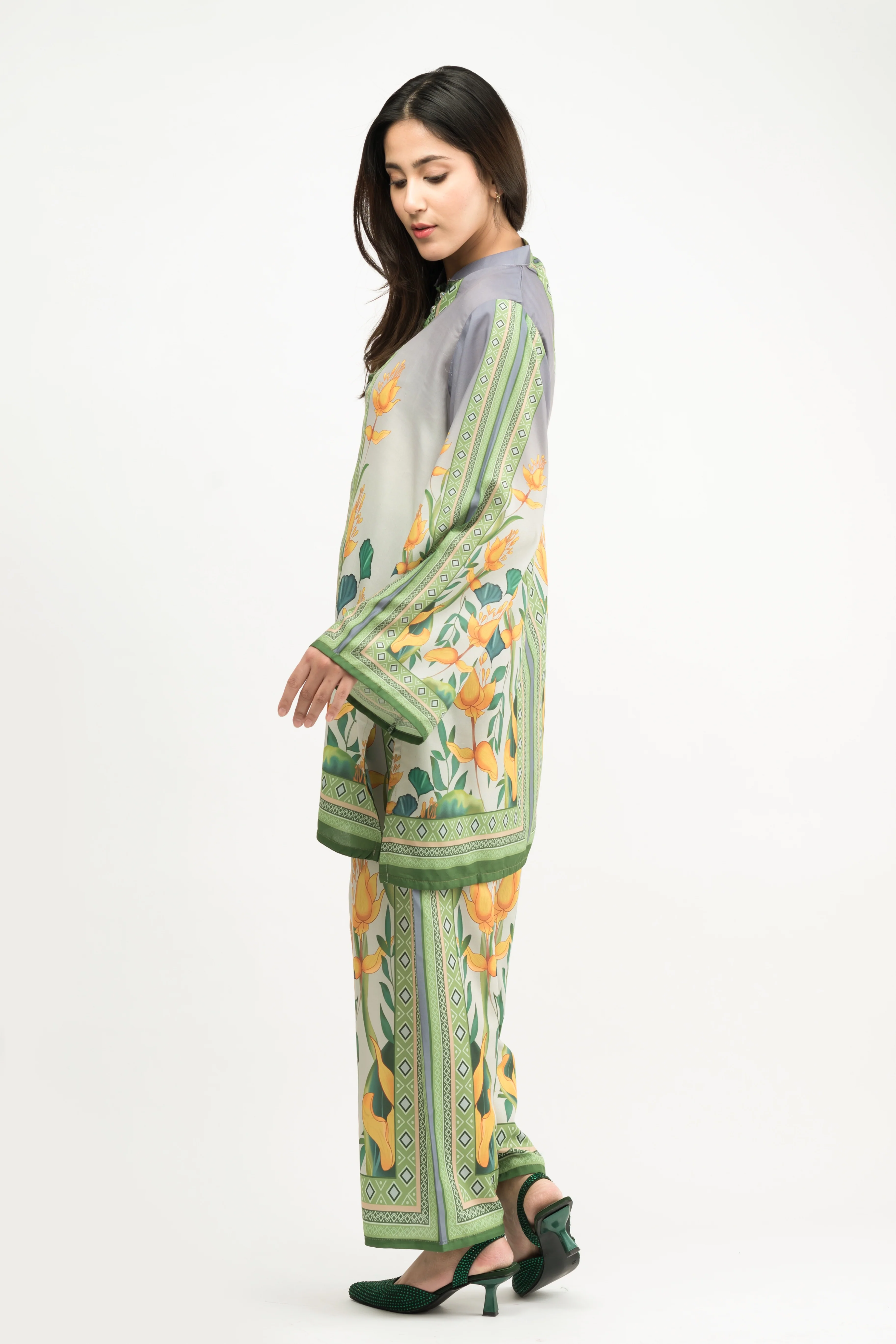 Azmin Printed Swiss Lawn Co-Ord Set - Image 2