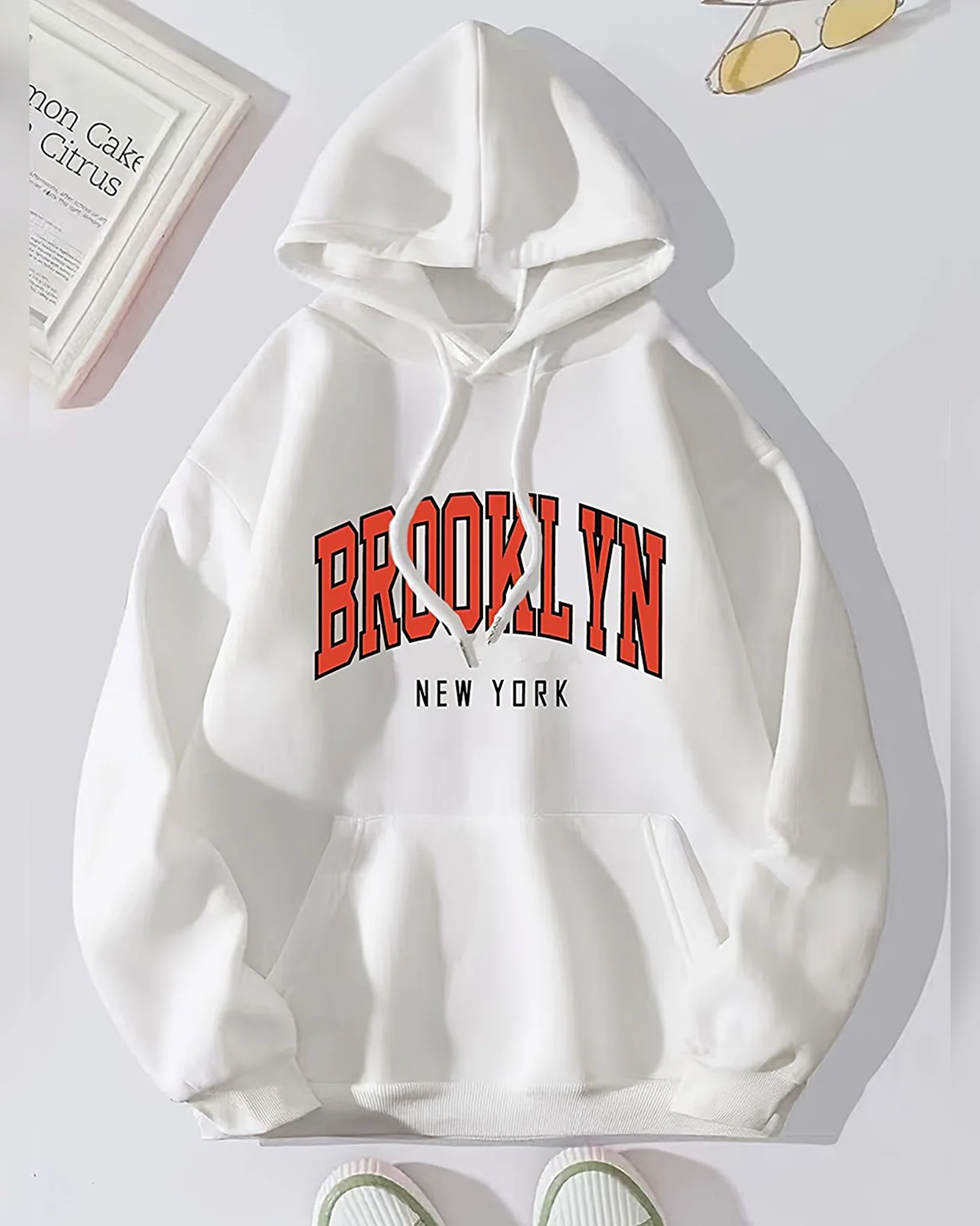 Brooklyn Graphic Oversized Hood White - Image 2