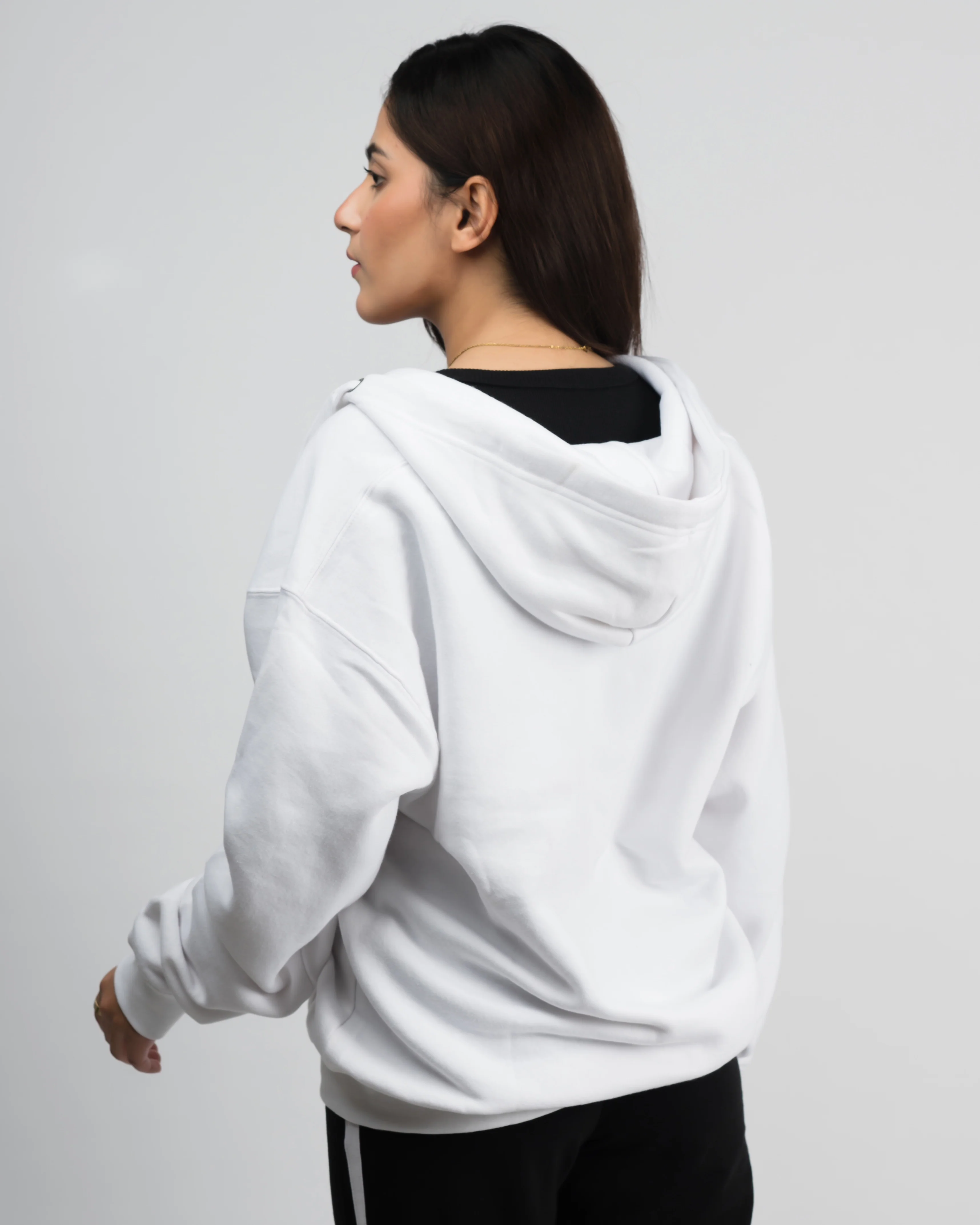 Classic White Pull Over Zipper - Image 4