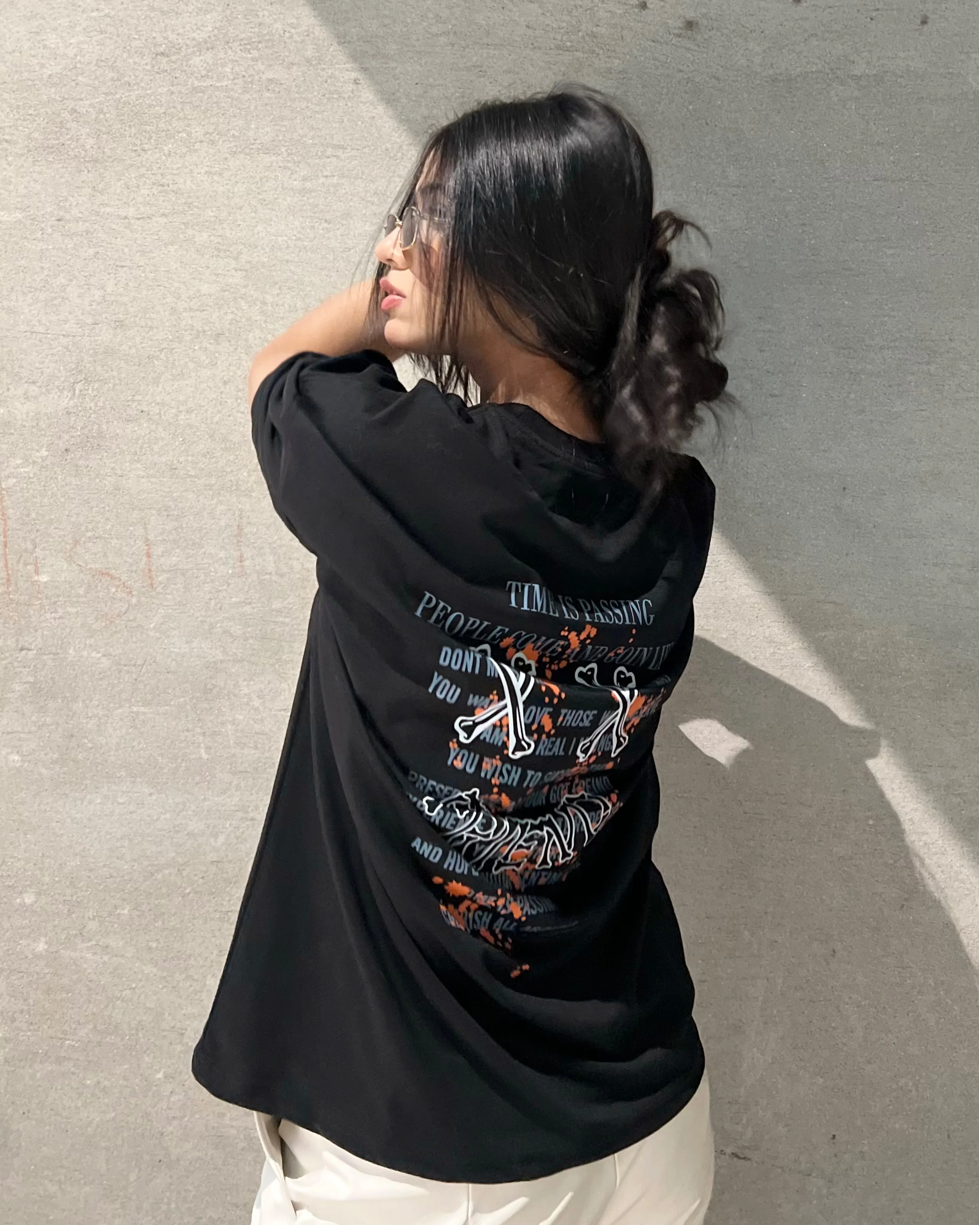 Friends Graphic Drop Shoulder Oversized T-shirt - Image 3