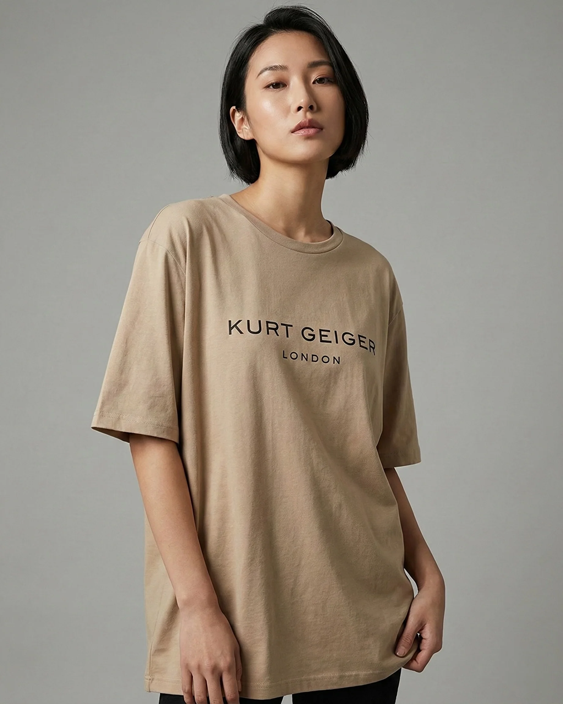 Kurt Geiger London Graphic Drop Shoulder Oversized Tee
