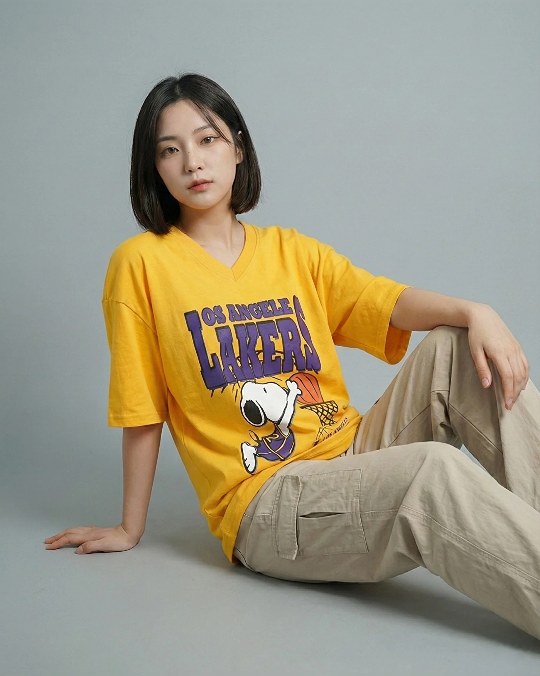 Lakers Graphic Vneck Drop Shoulder Oversized Tee Yellow - Image 2