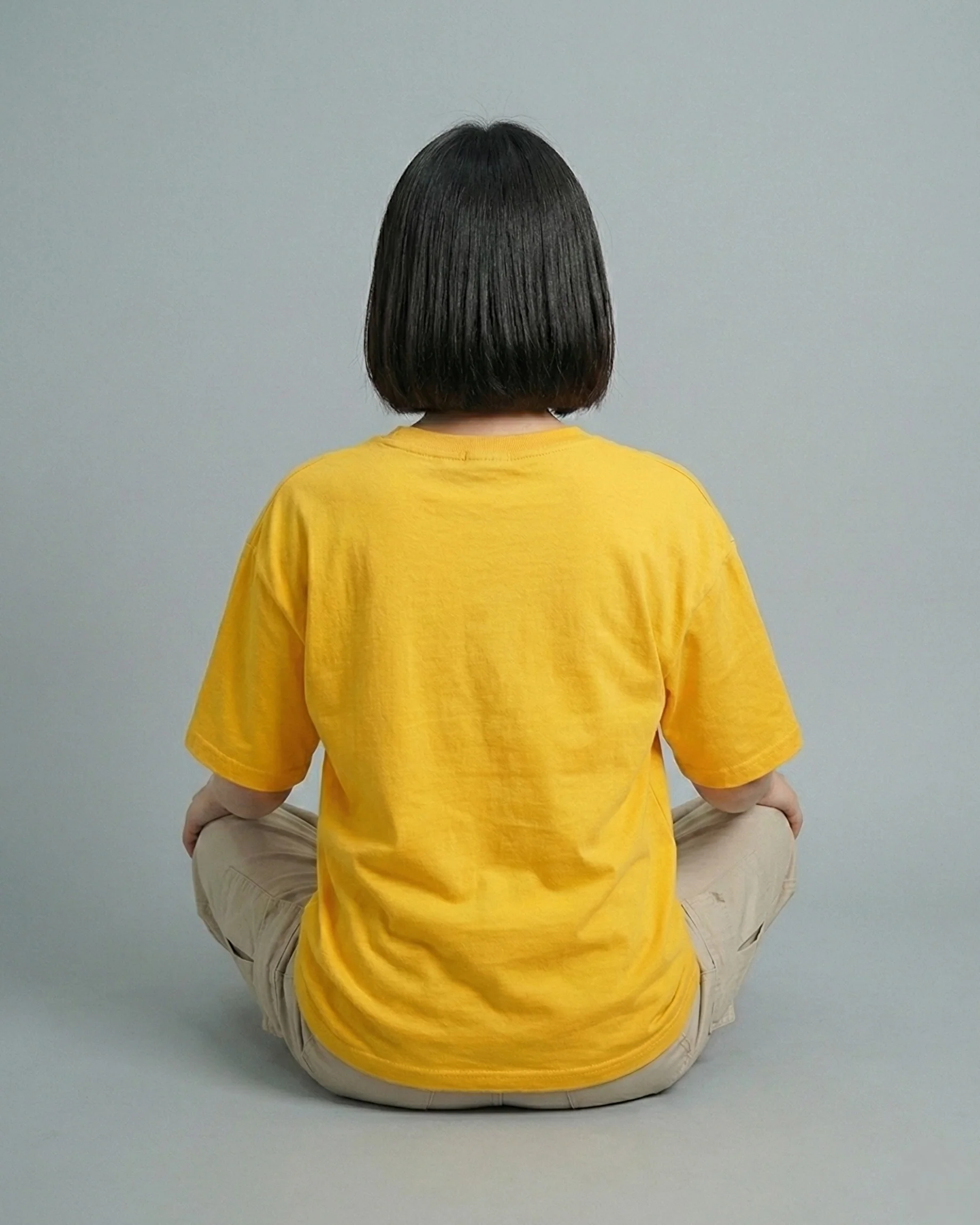 Lakers Graphic Vneck Drop Shoulder Oversized Tee Yellow - Image 3