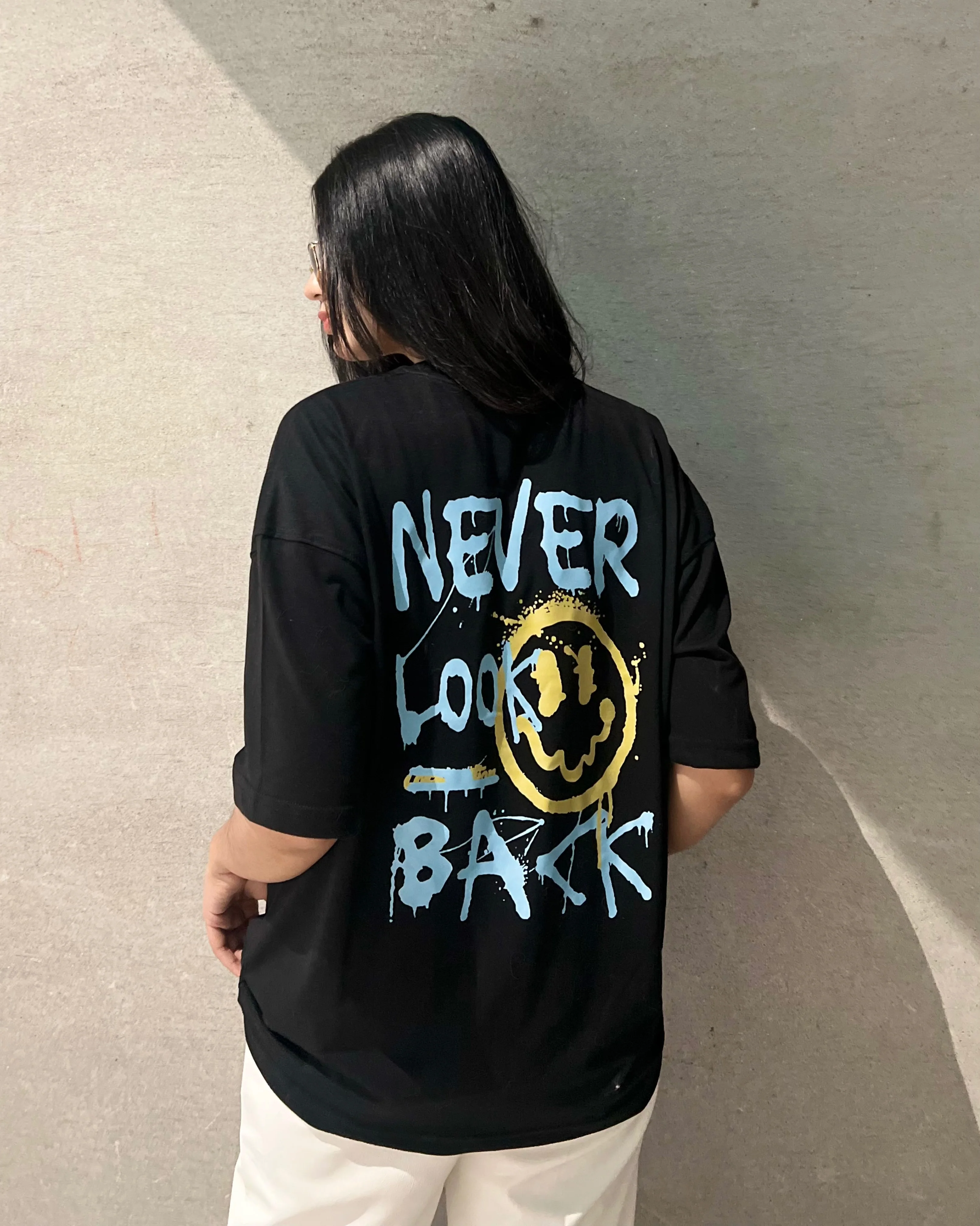 Never Look Back Graphic Drop Shoulder Oversized T-shirt - Image 3