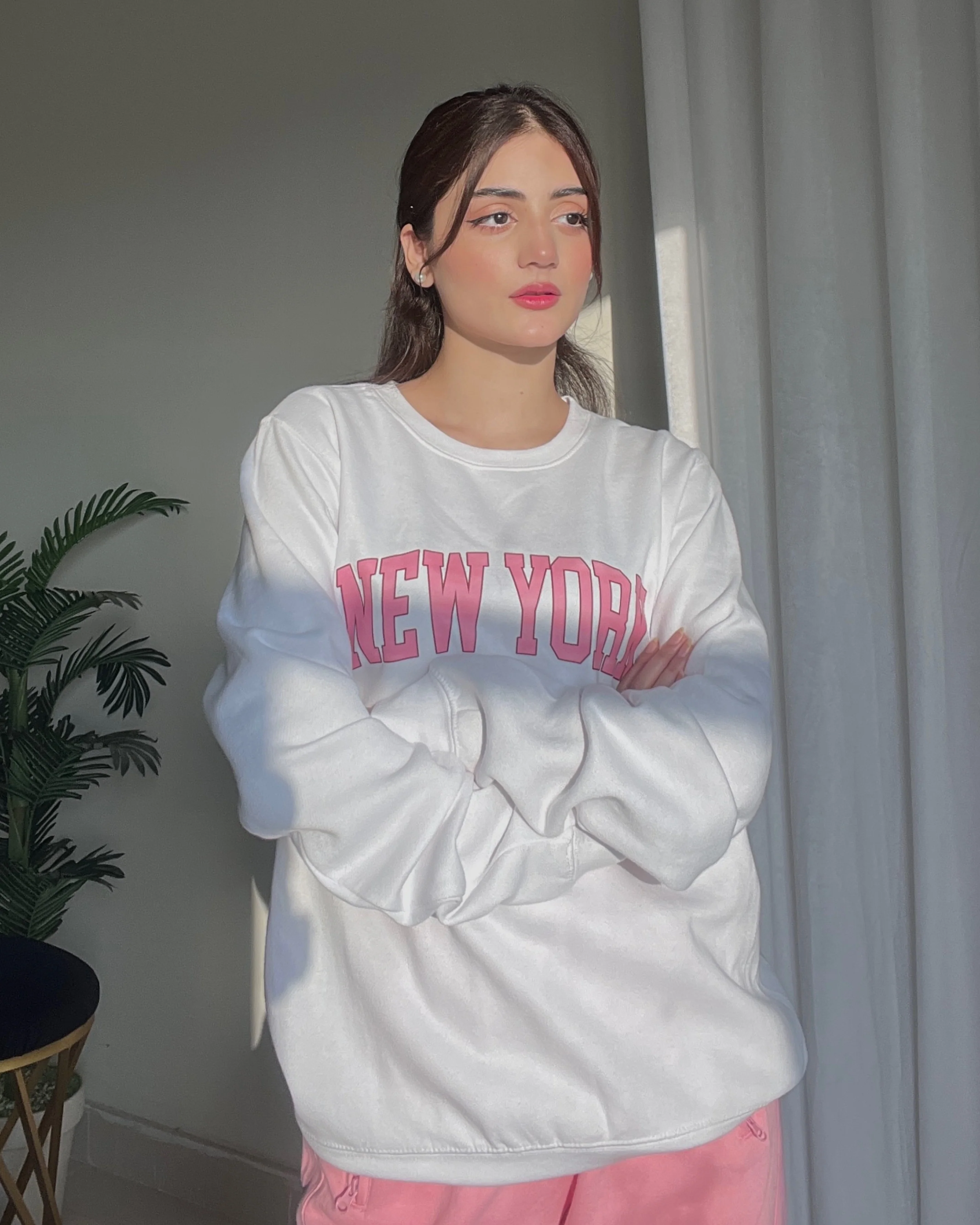 New York Graphic Oversized Sweatshirt - Image 2