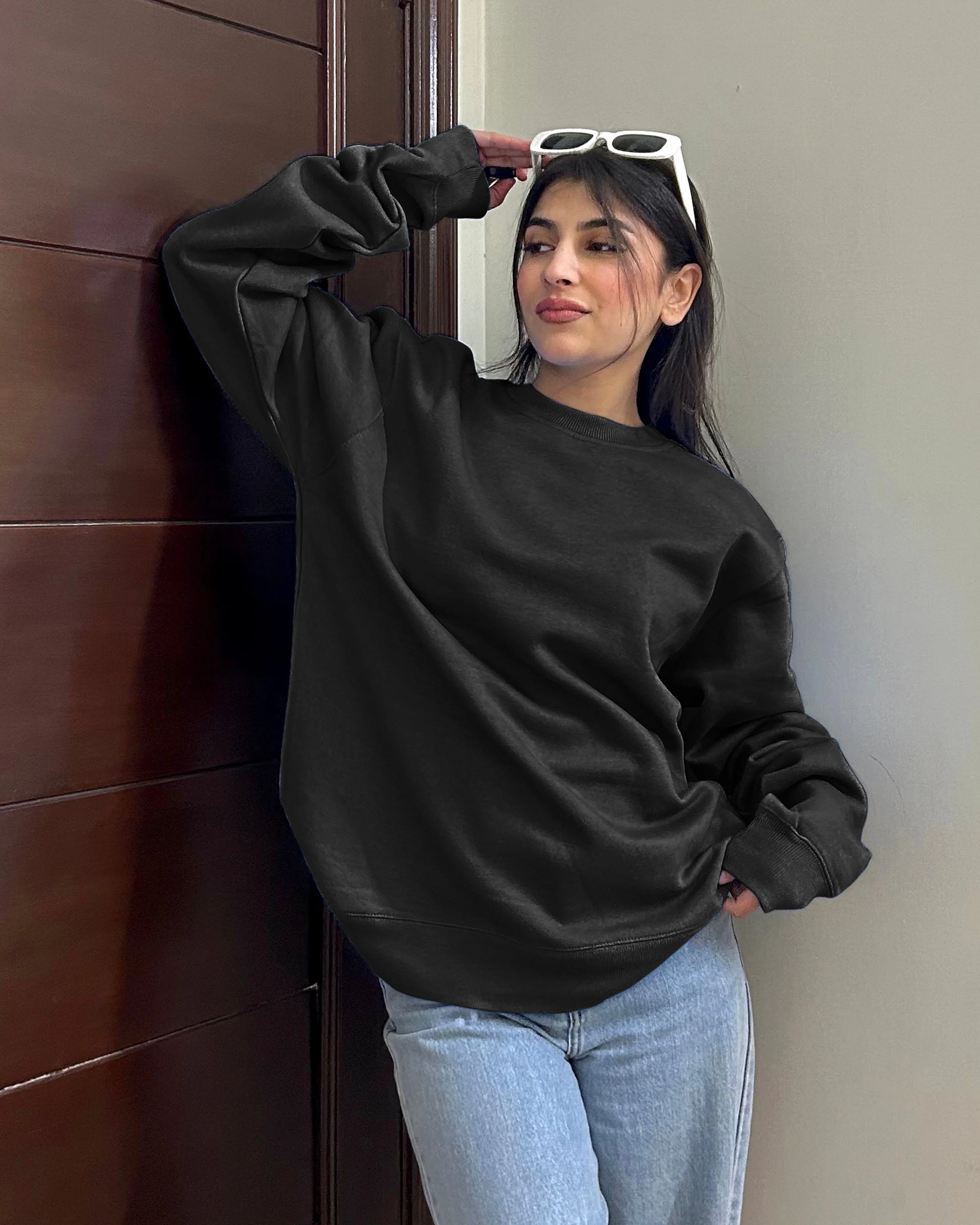 Premium Basic Oversized Fit Sweatshirt Black - Image 2