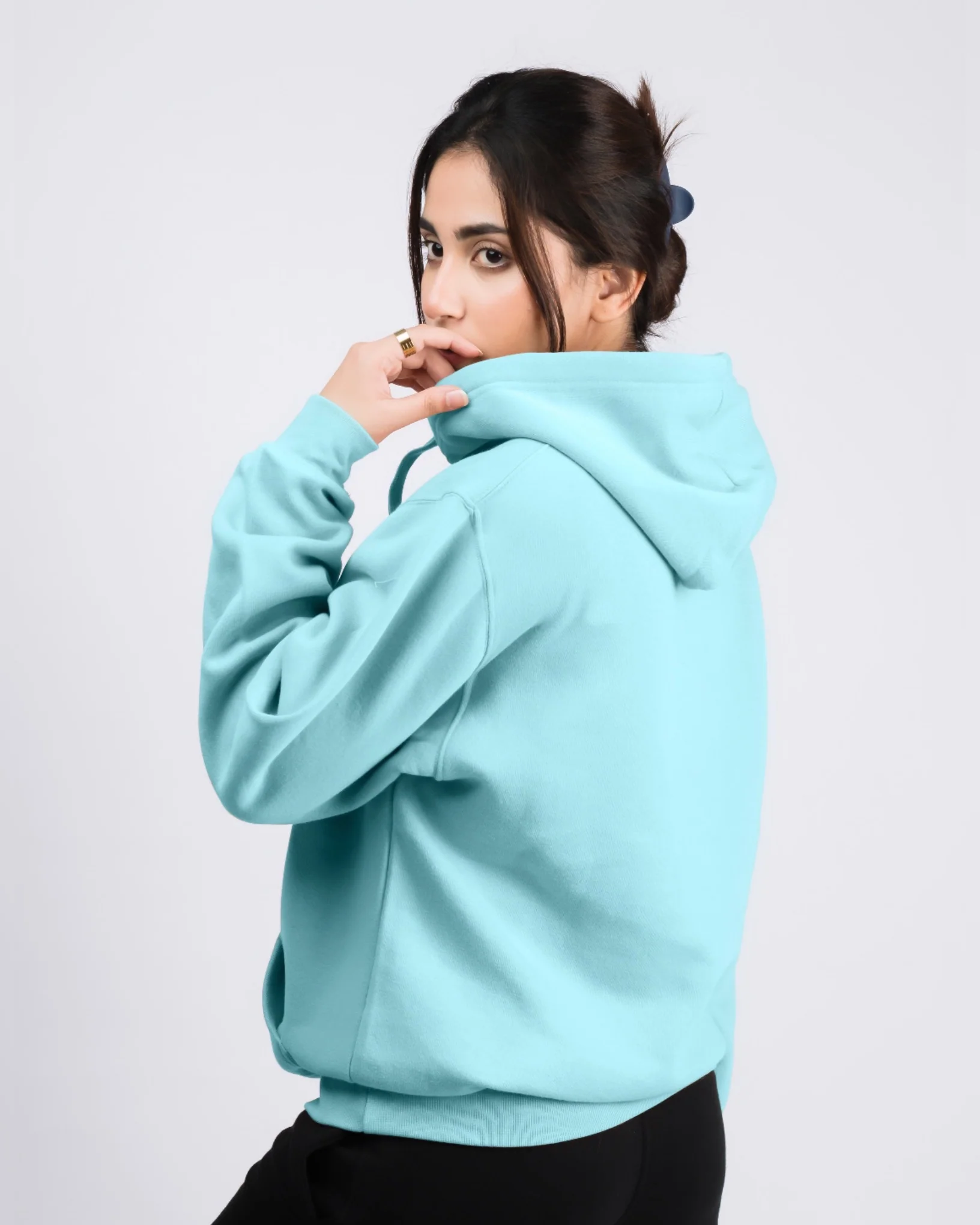 Premium Oversized Fit Pull Over Hoodie Arctic - Image 3